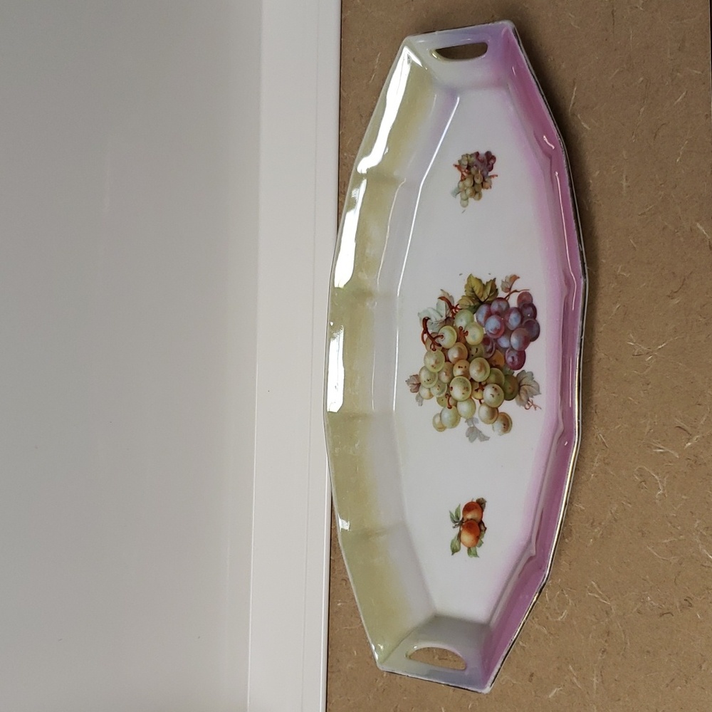 Antique Eleanor Bavaria Oval Fruit Dish
